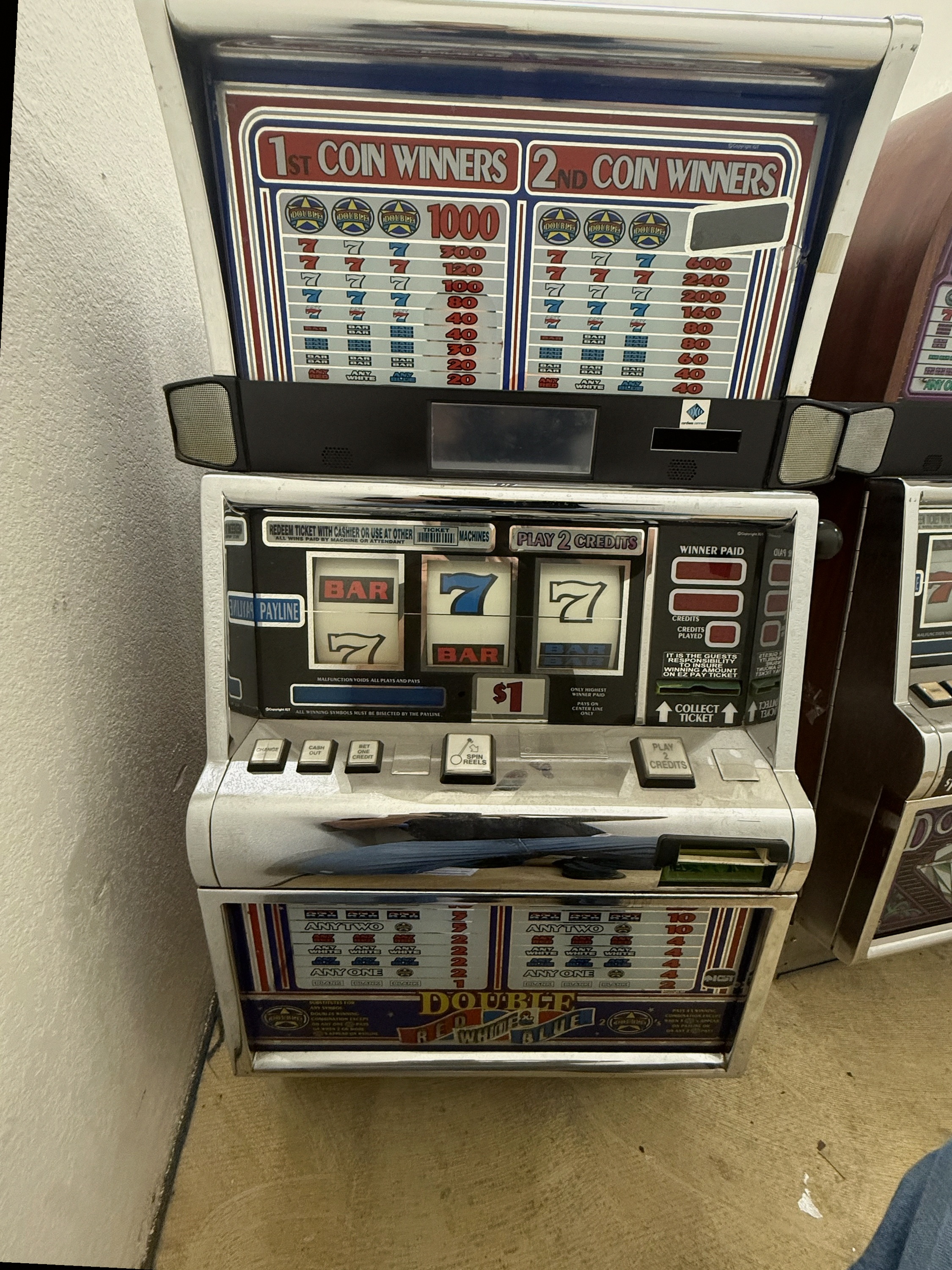 IGT S2000 Double Red White & Blue Reel Machine